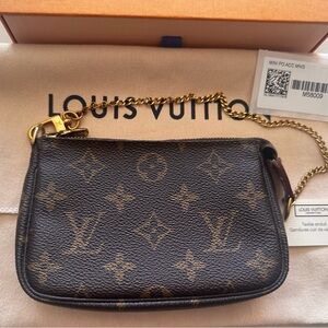 Louis Vuitton Mini Pouchette
